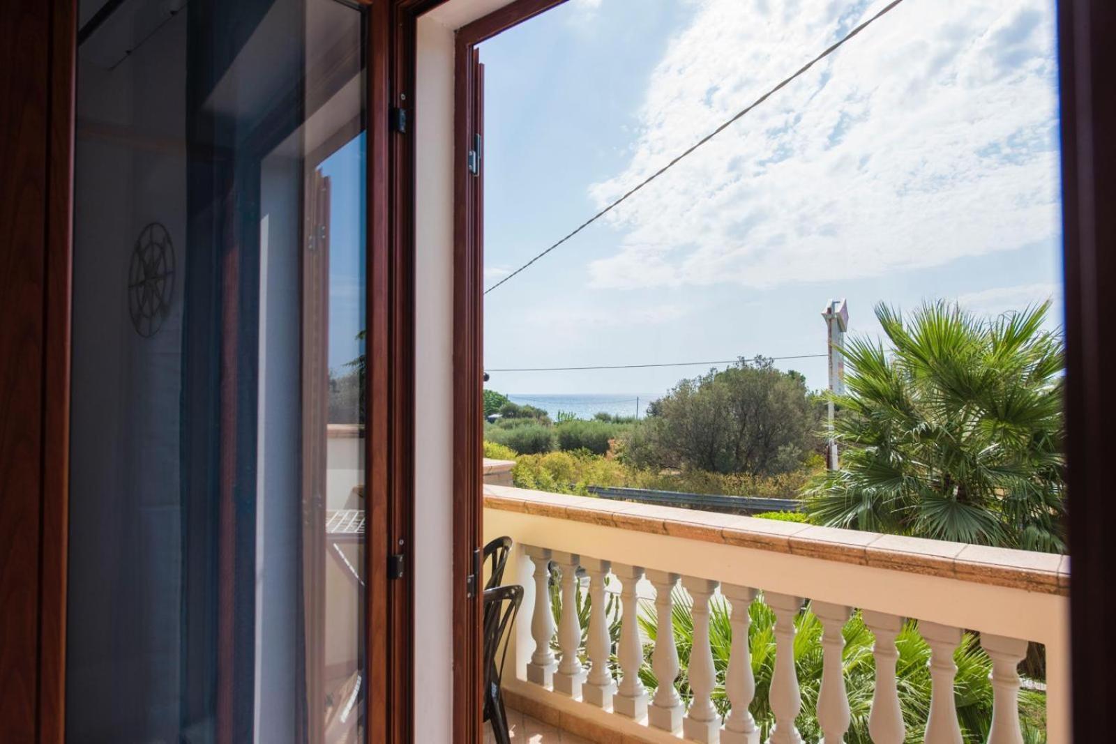 B&B Casa Cosmano Brancaleone Marina Eksteriør bilde