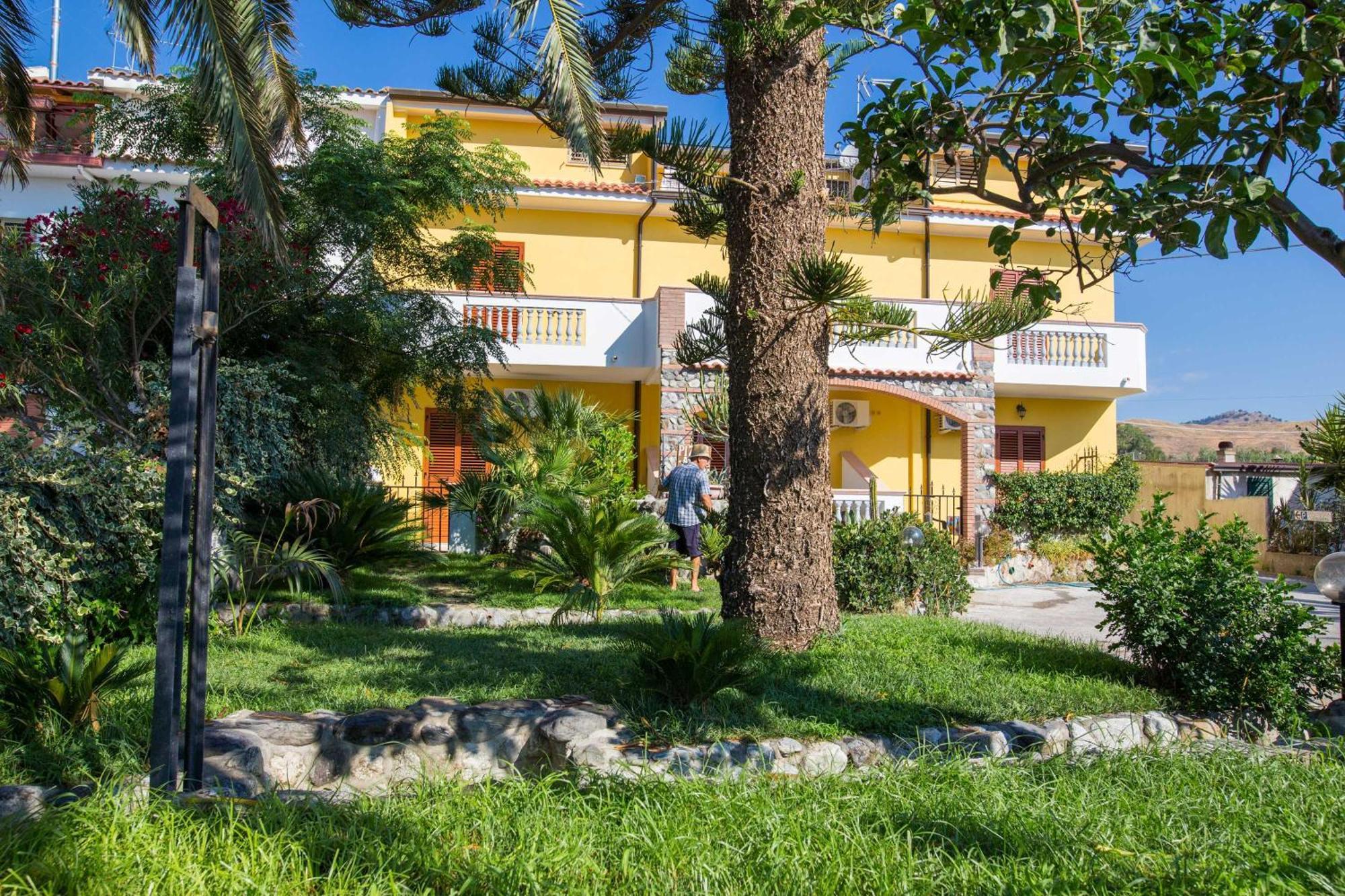B&B Casa Cosmano Brancaleone Marina Eksteriør bilde