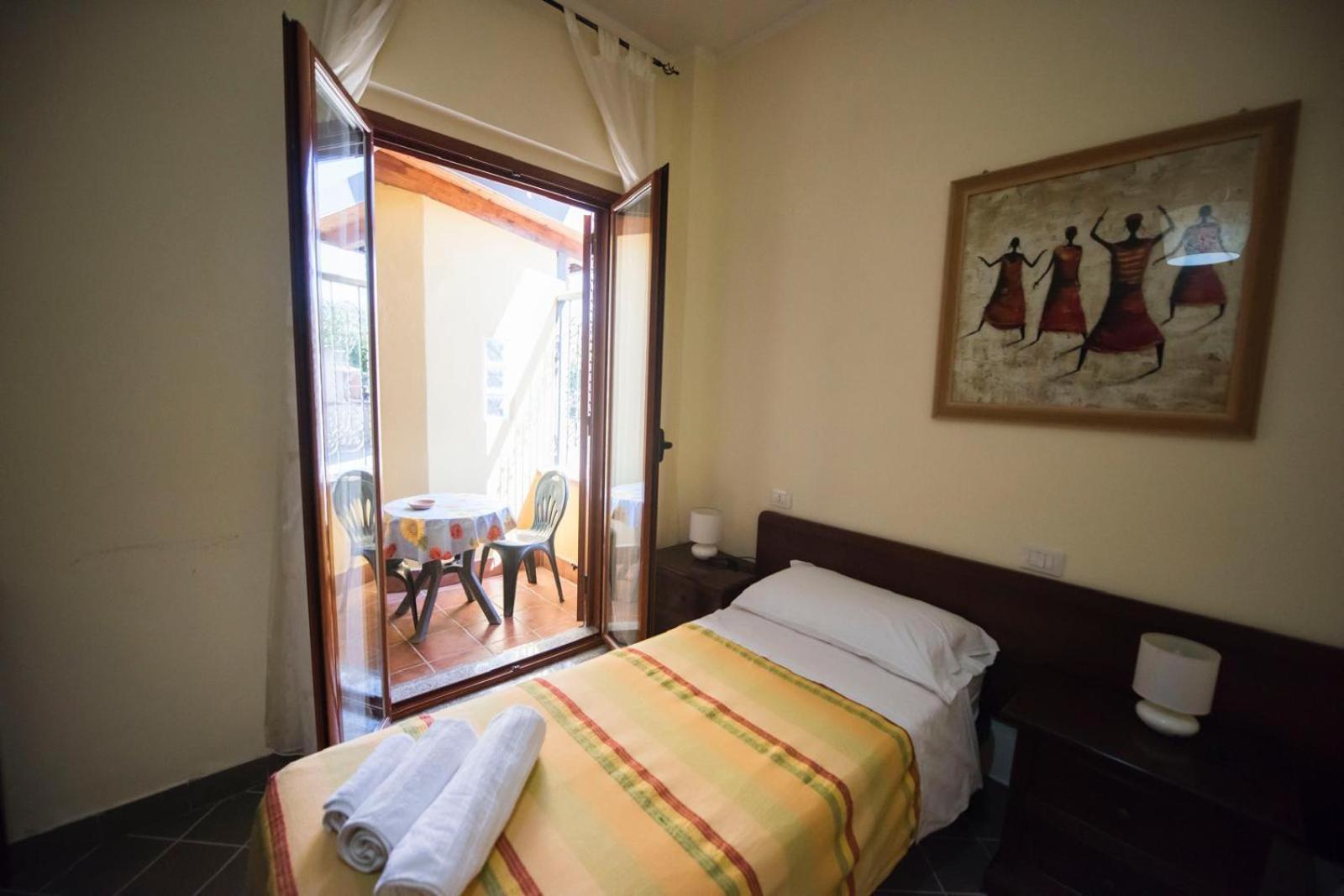 B&B Casa Cosmano Brancaleone Marina Eksteriør bilde