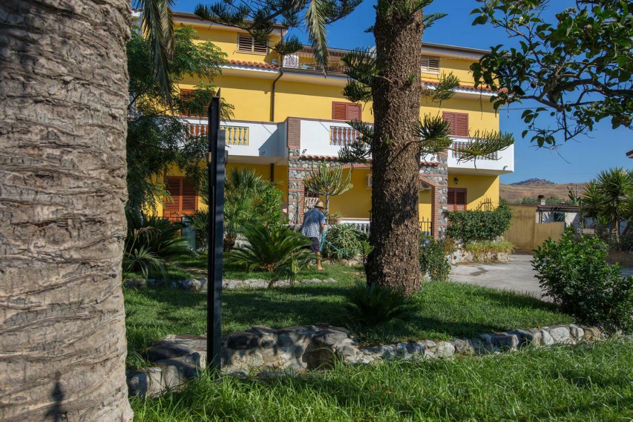 B&B Casa Cosmano Brancaleone Marina Eksteriør bilde